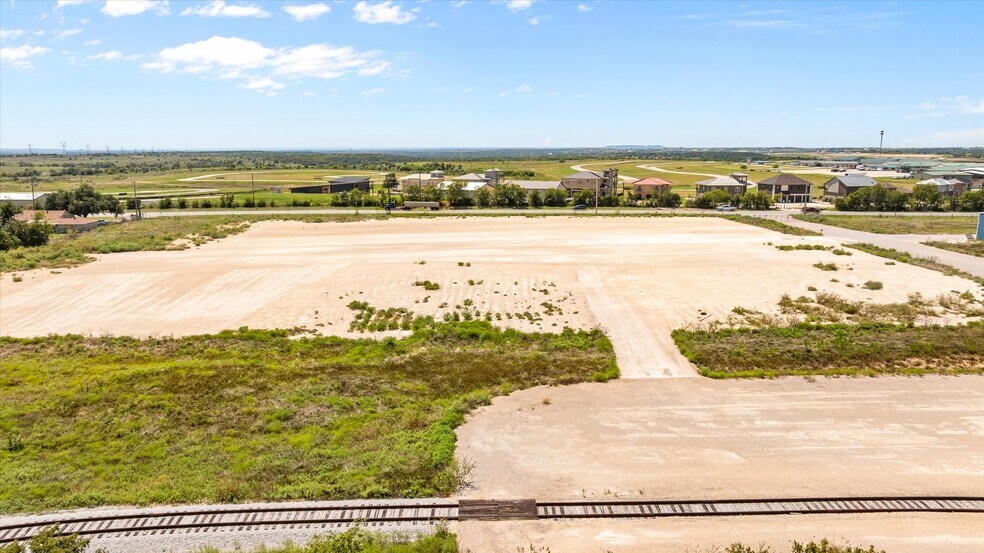 More Photos Of 14100 N Highway 171, Cresson Warehouse For Lease
