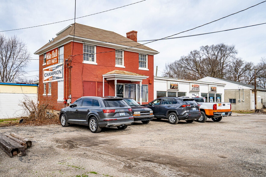 More Photos Of 3958 Cane Run Rd, Louisville Freestanding For Sale