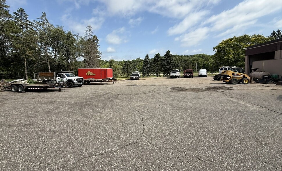 More Photos Of 3401 Highway 55, Eagan Warehouse For Lease