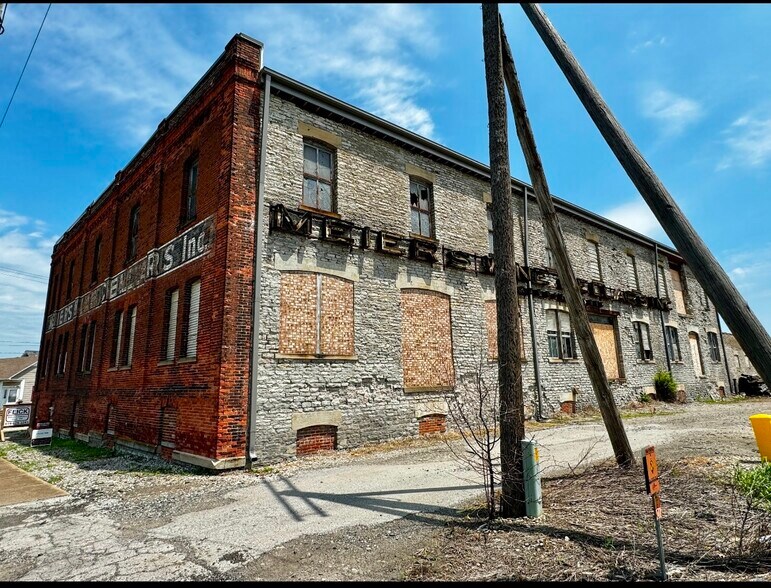 More Photos Of 1702 Campbell St, Sandusky Industrial For Sale