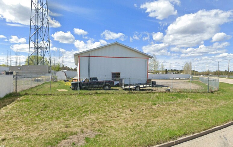 More Photos Of 5222 40 St, Rocky Mountain House Industrial For Sale
