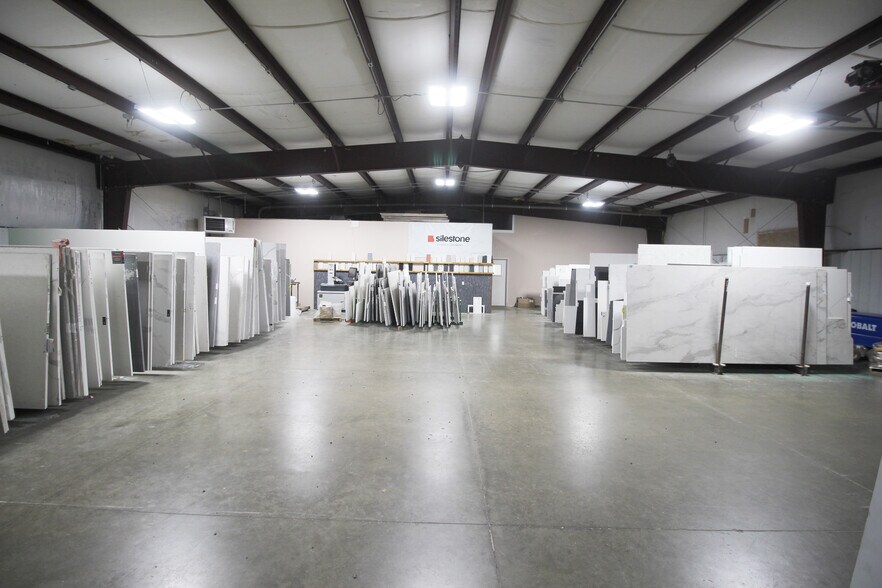 More Photos Of 3691 E 100 S, Pierceton Warehouse For Lease