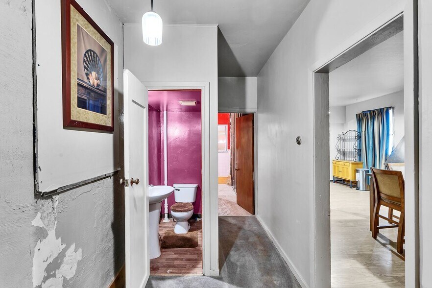 More Photos Of 1421 5th Ave, New Kensington Apartments For Sale