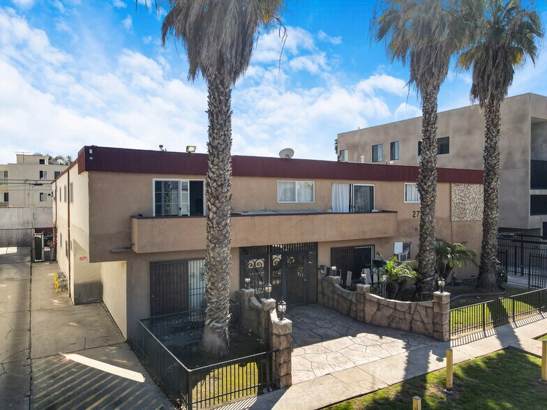 More Photos Of 2718 S Cochran Ave, Los Angeles Apartments For Sale