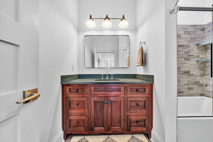 More Photos Of 109 Campbell Ave SW, Roanoke Apartments For Sale