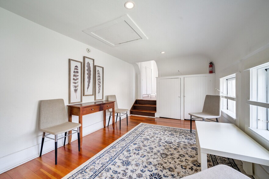 More Photos Of 4908 York Blvd, Los Angeles Lodge Meeting Hall For Lease