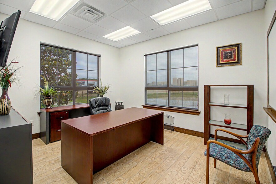 More Photos Of 8050 TX-21, Caldwell Office For Lease