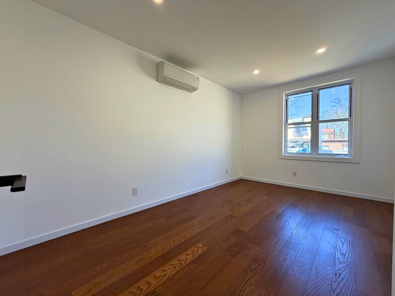 More Photos Of 189 Saint Marys Ave, Staten Island Apartments For Sale