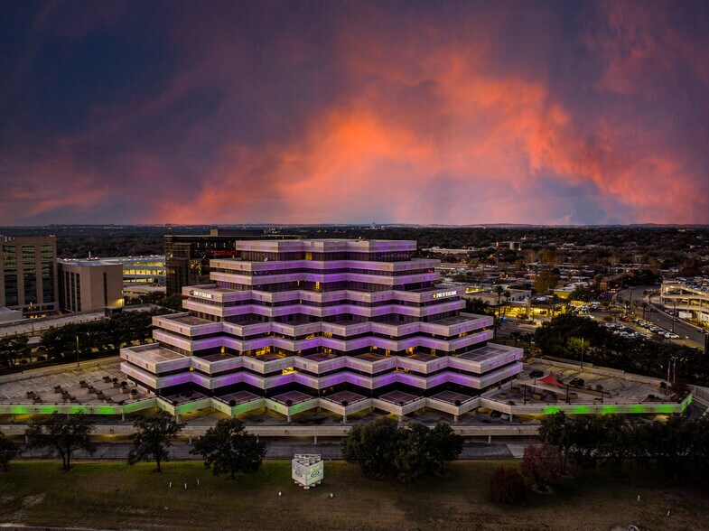 More Photos Of 601 NW Loop 410, San Antonio Office For Lease