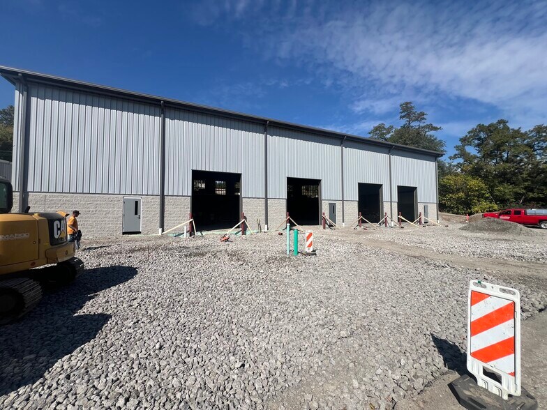 More Photos Of 296 State St, Clairton Light Distribution For Lease