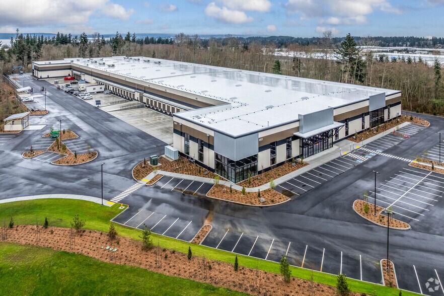 More Photos Of 6801 Seaway Blvd, Everett Industrial For Lease