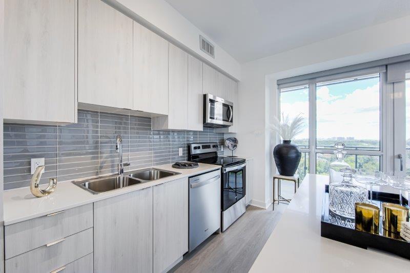 More Photos Of 45 Railroad St, Brampton Apartments For Lease