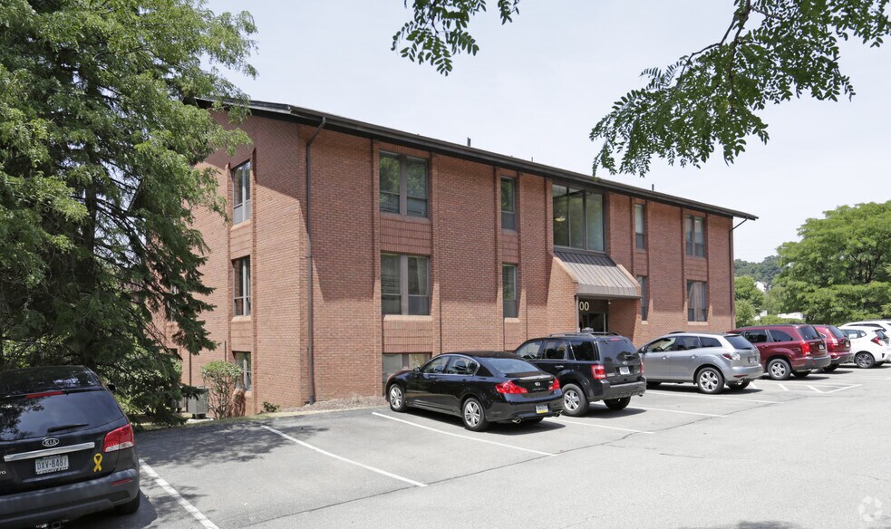 More Photos Of 300 Mcknight Park Dr, Pittsburgh Office For Sale