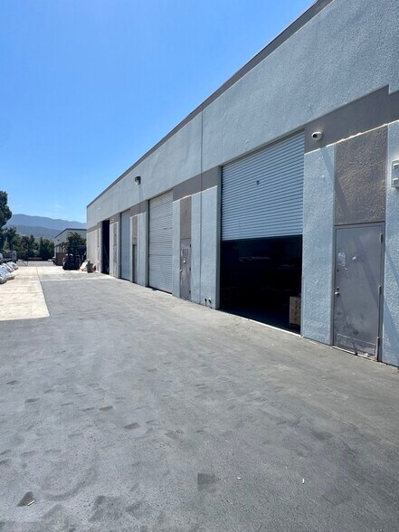 More Photos Of 2640 Lavery Ct, Newbury Park Manufacturing For Lease