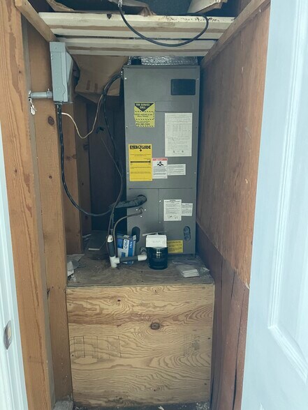 More Photos Of 4113-4117 Barrancas Ave, Pensacola Storefront For Lease