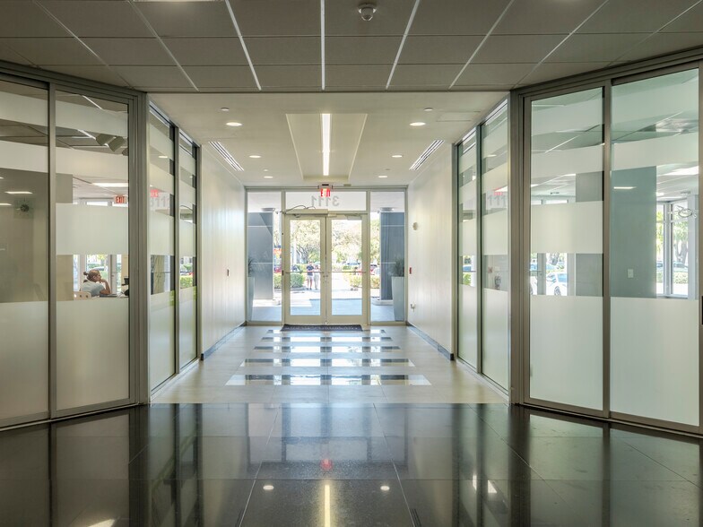 More Photos Of 3111 N University Dr, Coral Springs Office For Lease