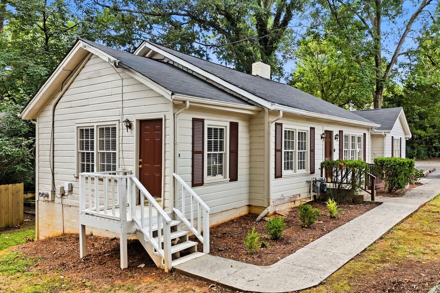 More Photos Of 255 Norcross St, Roswell Office For Lease