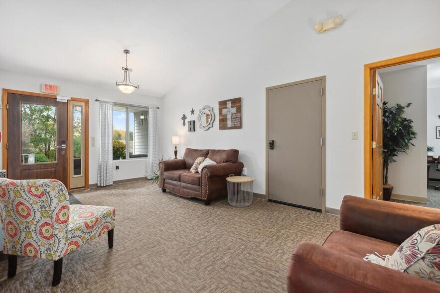 More Photos Of 607 2nd St S, Walker Apartments For Sale