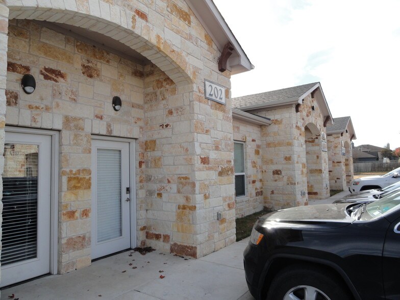 More Photos Of 1101 Satellite Vw, Round Rock Medical For Lease