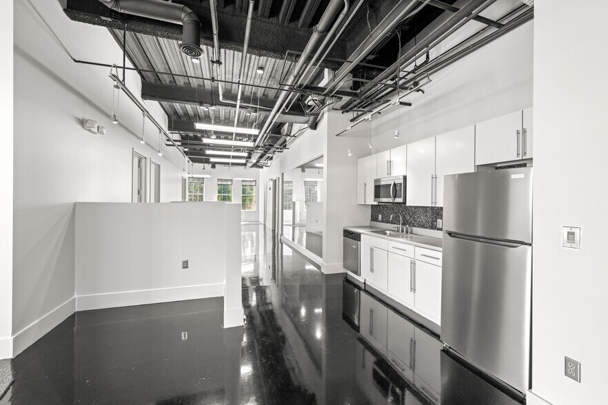 More Photos Of 2099 Thunderhead Rd, Knoxville Medical For Lease