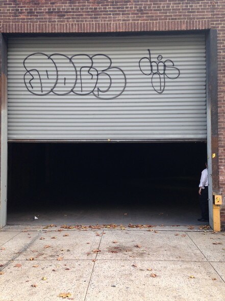 More Photos Of 94 Walton St, Brooklyn Warehouse For Lease