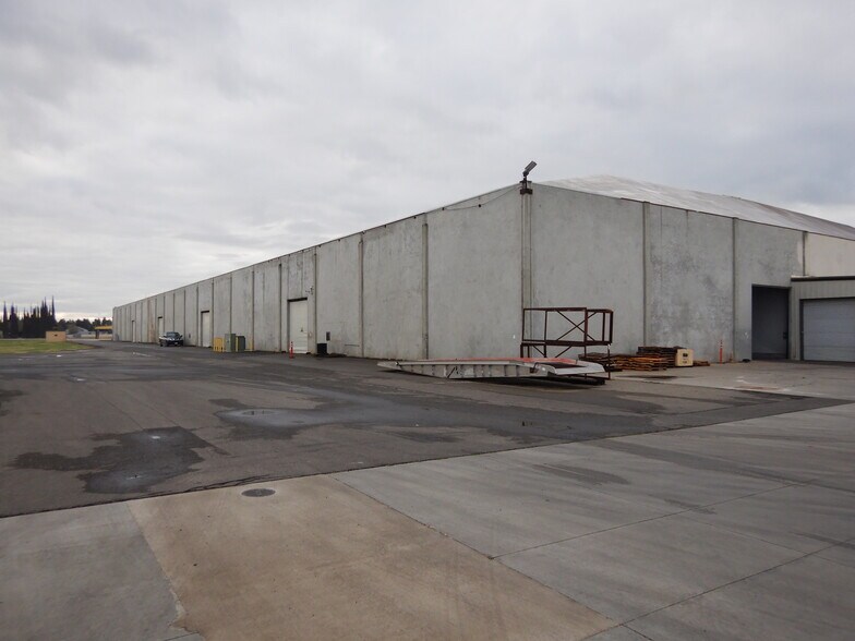 More Photos Of 2777 N Highway 59, Merced Warehouse For Sale