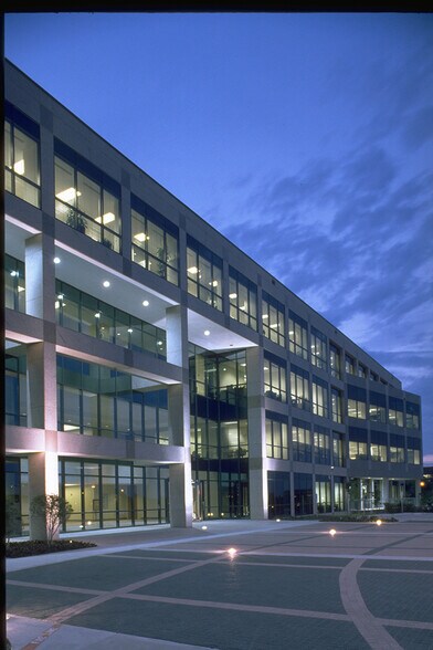 More Photos Of 1600 N Collins Blvd, Richardson Office For Lease