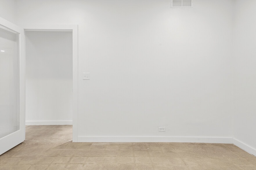 More Photos Of 1625 S Boston Ave, Tulsa Office For Sale