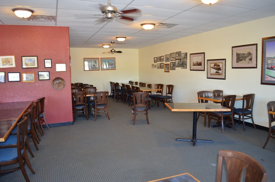 More Photos Of 904 W Main St, Quartzsite Hotel For Sale