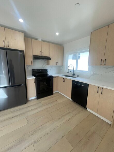 More Photos Of 19 Knoll Ln, Mill Valley Apartments For Sale