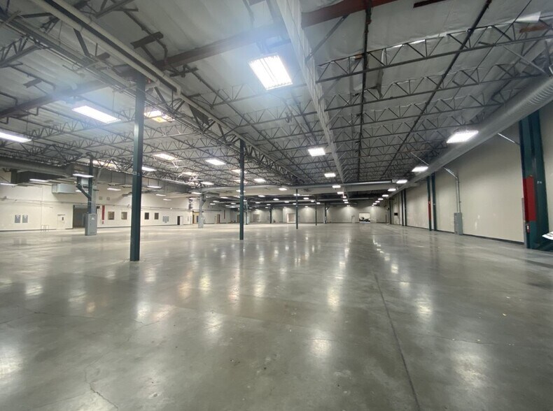 More Photos Of 2200-2240 S McDowell Boulevard Ext, Petaluma Manufacturing For Lease