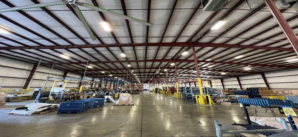 More Photos Of 3651 Shelby Ln, Denton Warehouse For Sale