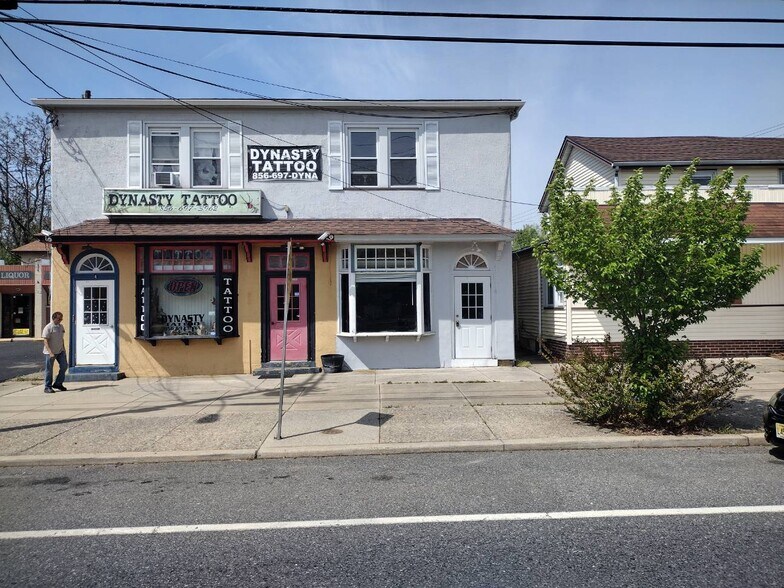 Primary Photo Of 4 S West Blvd, Newfield Storefront Retail Office For Lease