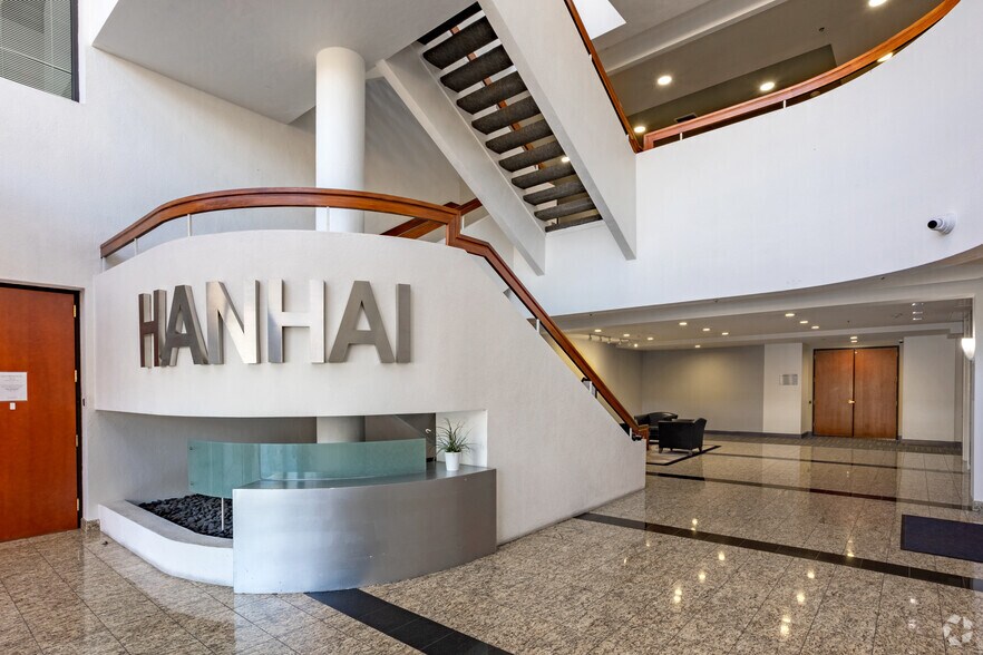 More Photos Of 97 E Brokaw Rd, San Jose Loft Creative Space For Lease