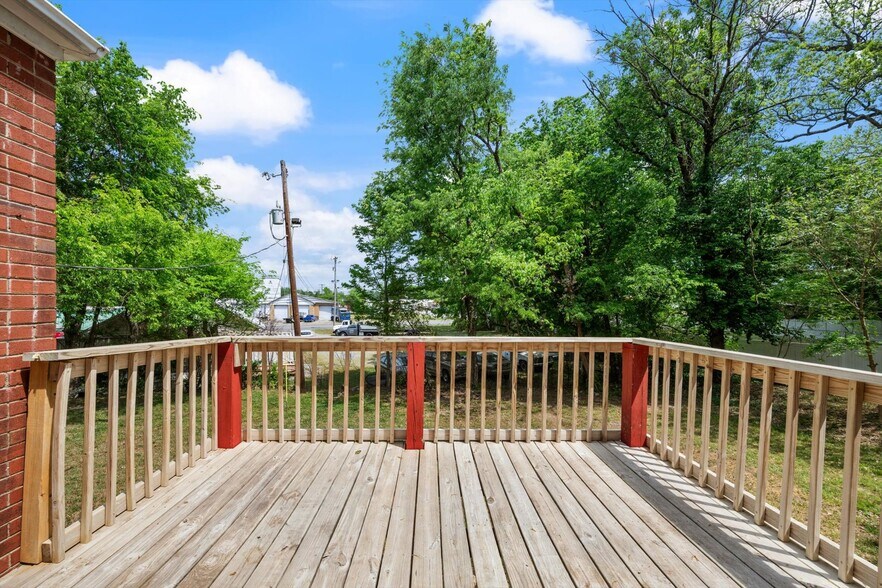 More Photos Of 419 Belmont Ave, Shelbyville Multifamily For Sale