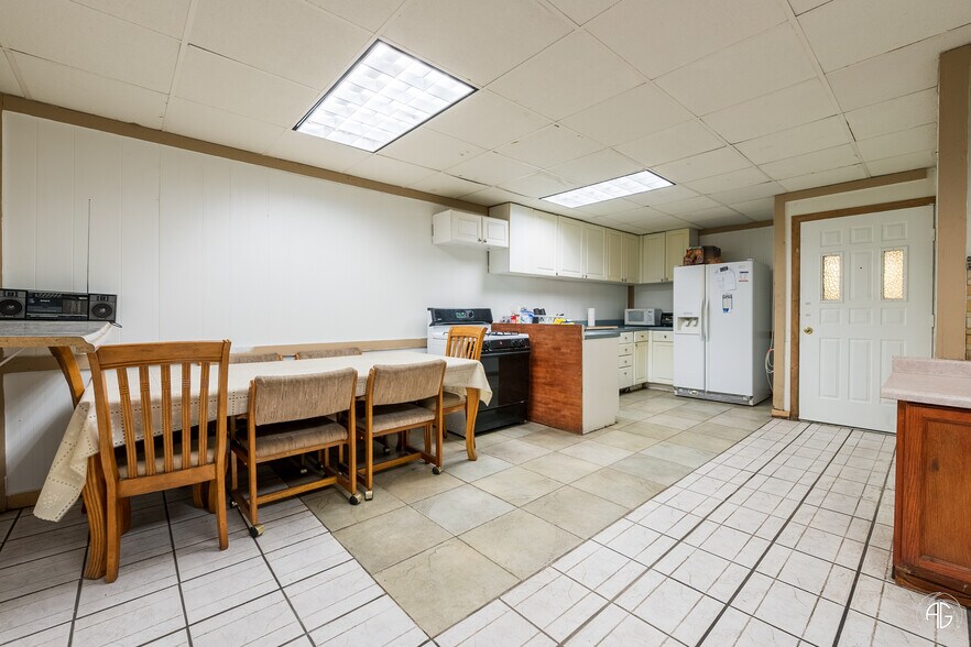 More Photos Of 4014 Euclid Ave, East Chicago Auto Repair For Sale