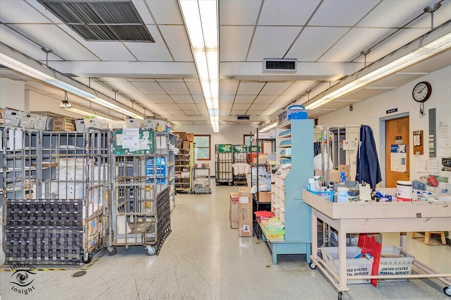 More Photos Of 26 S Madison St, Oswego Post Office For Sale