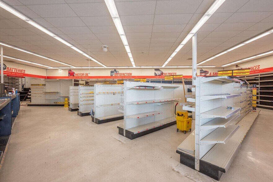 More Photos Of 245 Alabama St, Columbus Freestanding For Sale