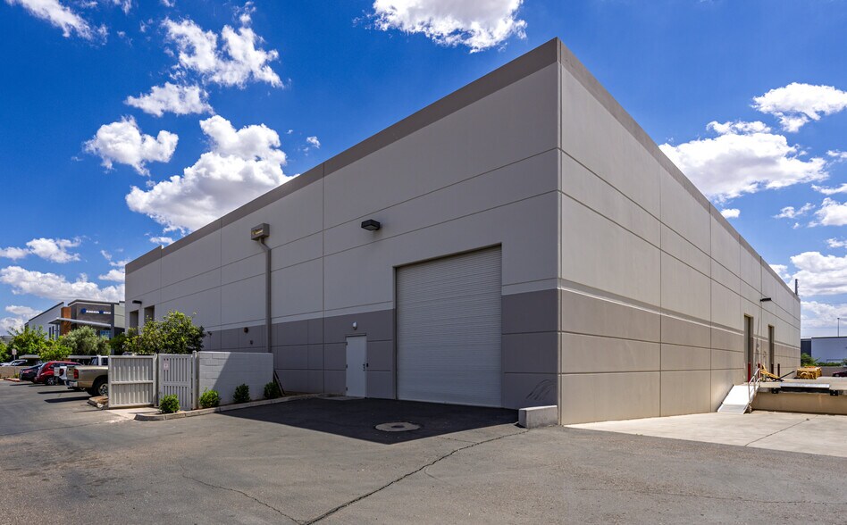 More Photos Of 6825 W Frye Rd, Chandler Research And Development For Sale