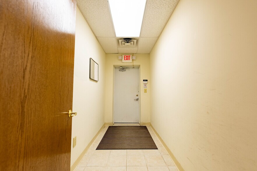 More Photos Of 4132 Elida Rd, Lima Medical For Sale