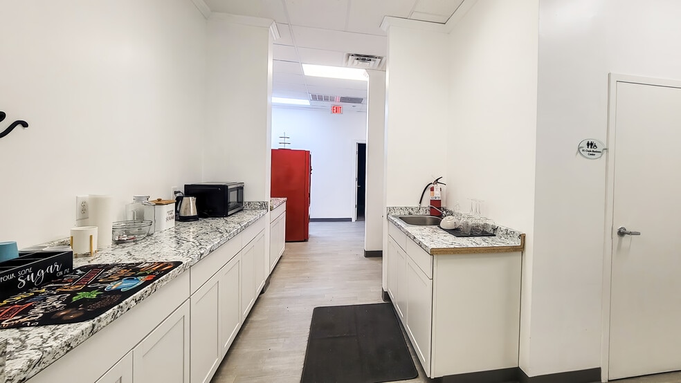 More Photos Of 5105 Reagan Dr, Charlotte Storefront Retail Office For Sale