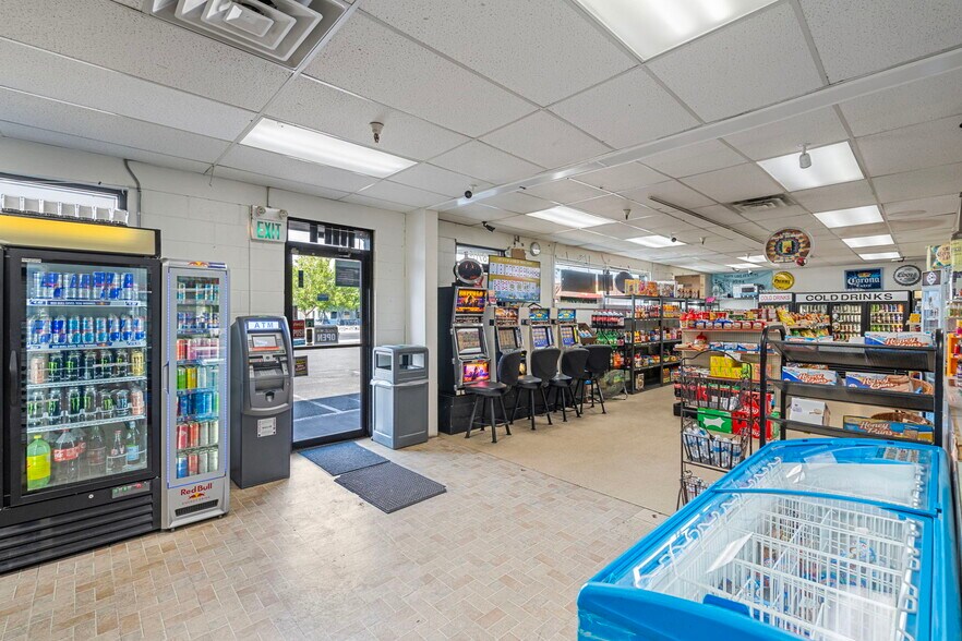 More Photos Of 1870 Vassar St, Reno Storefront Retail Office For Sale