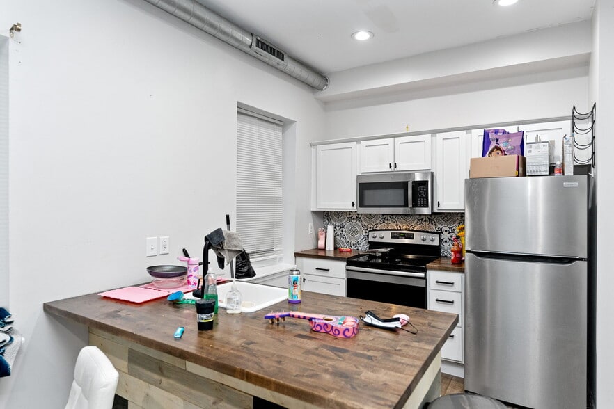 More Photos Of 1305 N 15th St, Philadelphia Apartments For Sale