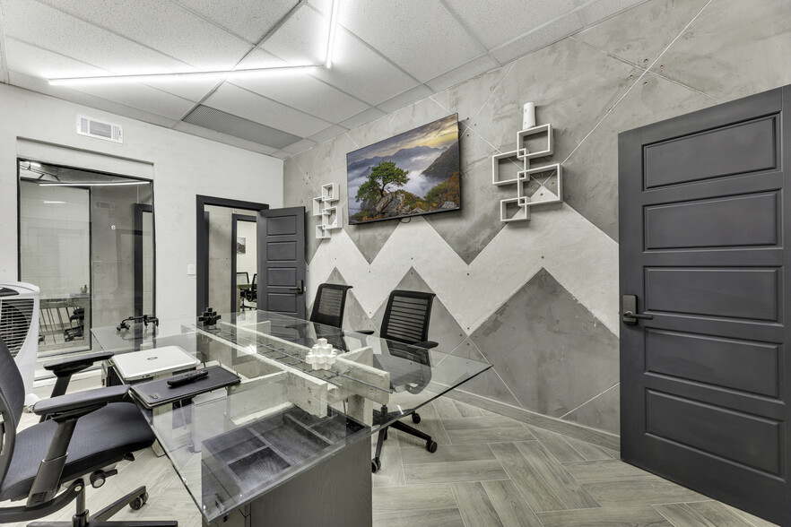 More Photos Of 1528 E Yandell Dr, El Paso Loft Creative Space For Sale