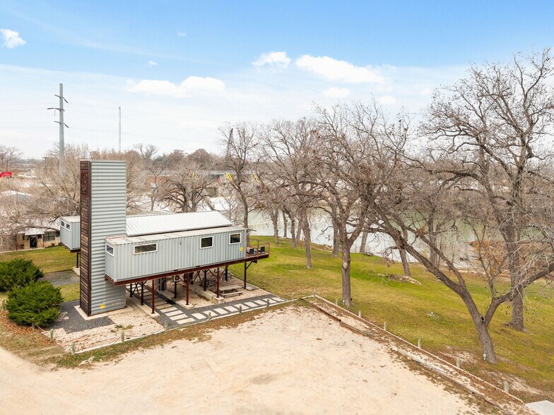 More Photos Of 9035 FM 725, Mc Queeney Specialty For Sale