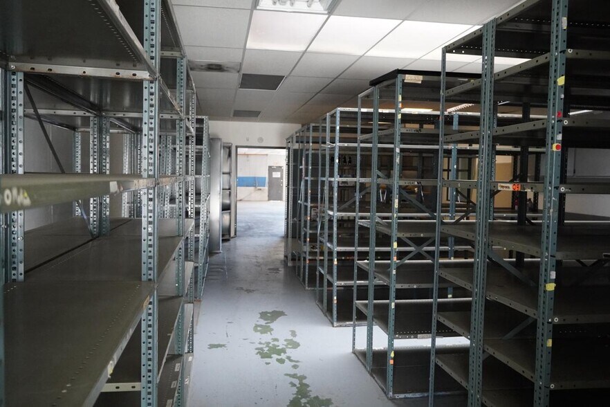 More Photos Of 1584 Silica Ave, Sacramento Industrial For Sale