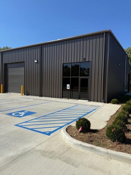 Primary Photo Of 2300 24th St N, Birmingham Warehouse For Lease