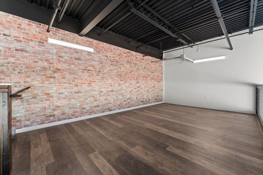 More Photos Of 1435 FM 1463 Rd, Katy Showroom For Sale