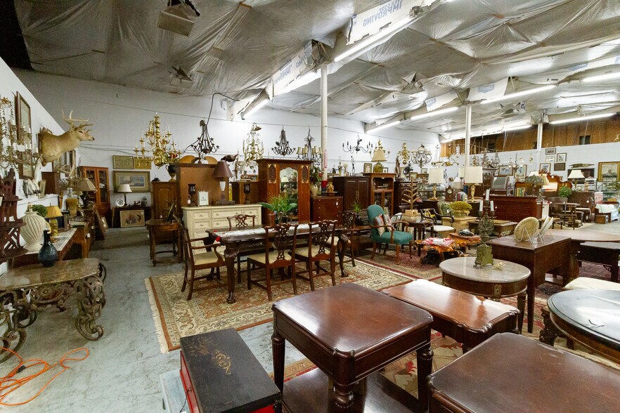 More Photos Of 512 Tift Ave S, Tifton Freestanding For Sale