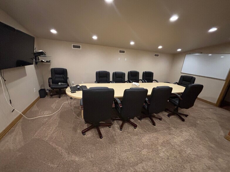More Photos Of 2220 S Burleson Blvd, Burleson Warehouse For Sale